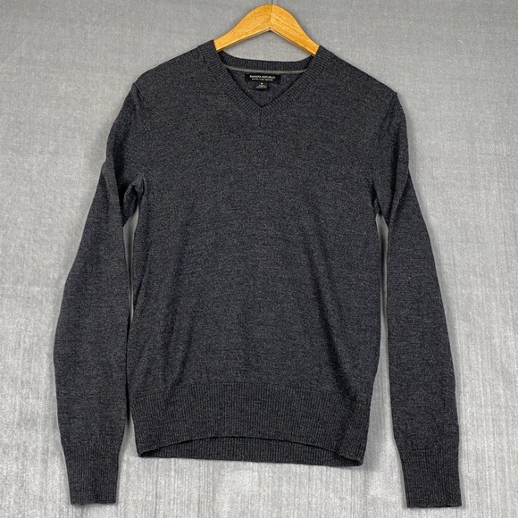 Banana Republic Womens Sweater Size S Gray V Neck Merino Wool Minimalist Preppy - Picture 1 of 9